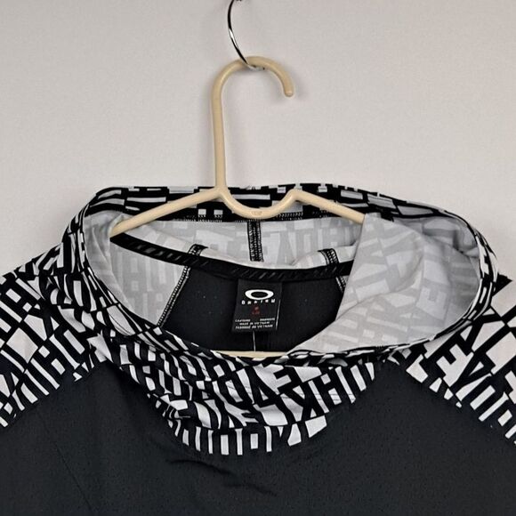 Oakley HighTides pullover with hood NWT - Picture 4 of 12